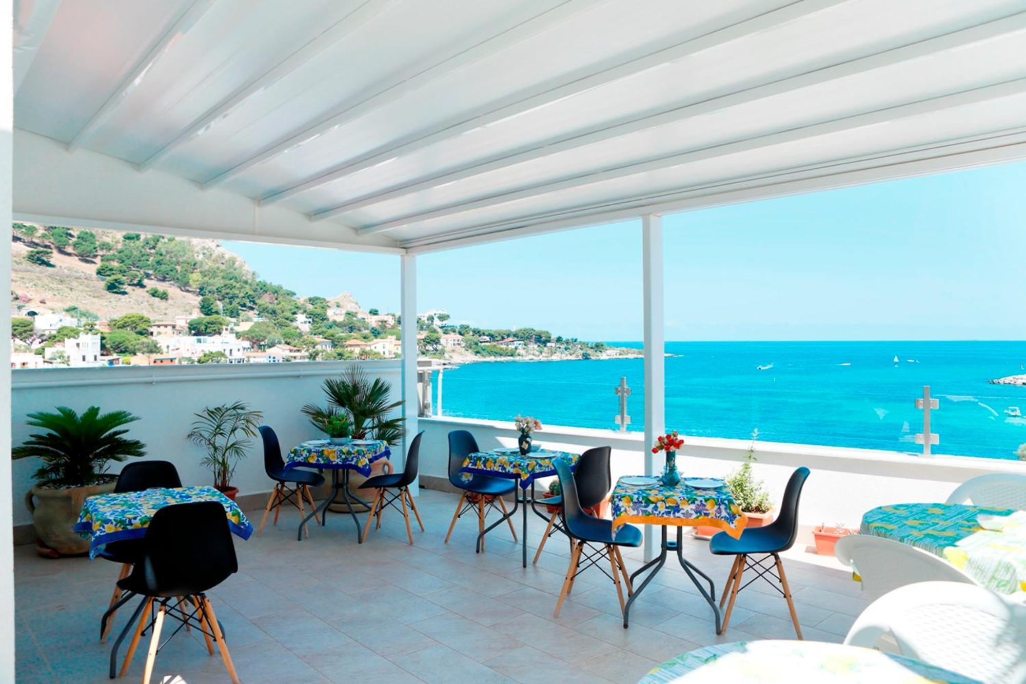 B&B Una Terrazza Sul Golfo Di Sferracavallo Exterior foto